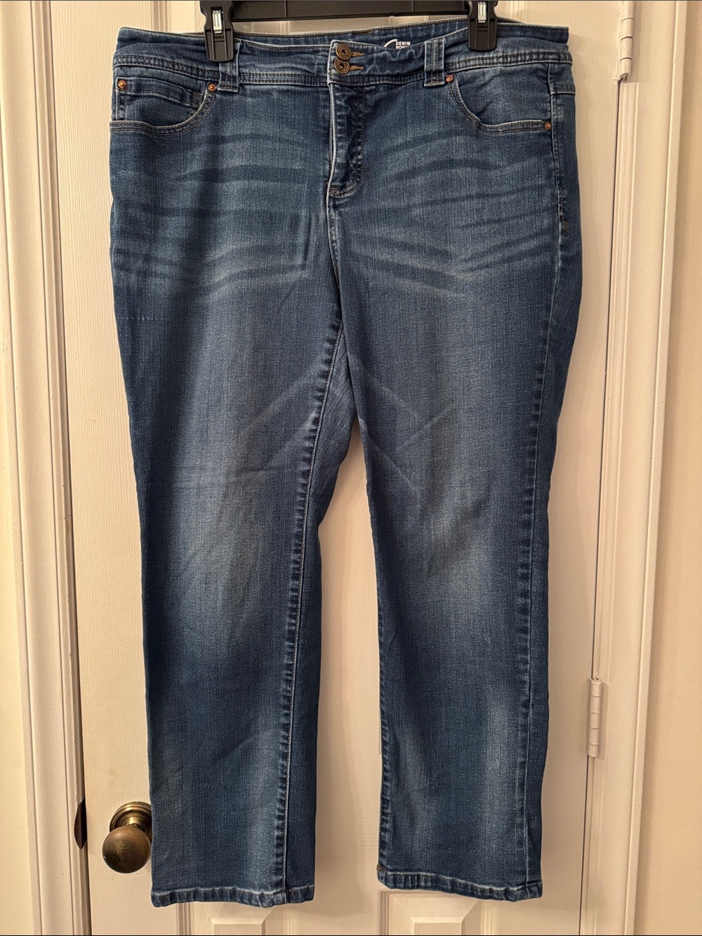 INC International Concepts Women's cropped Ankle Blue Jeans